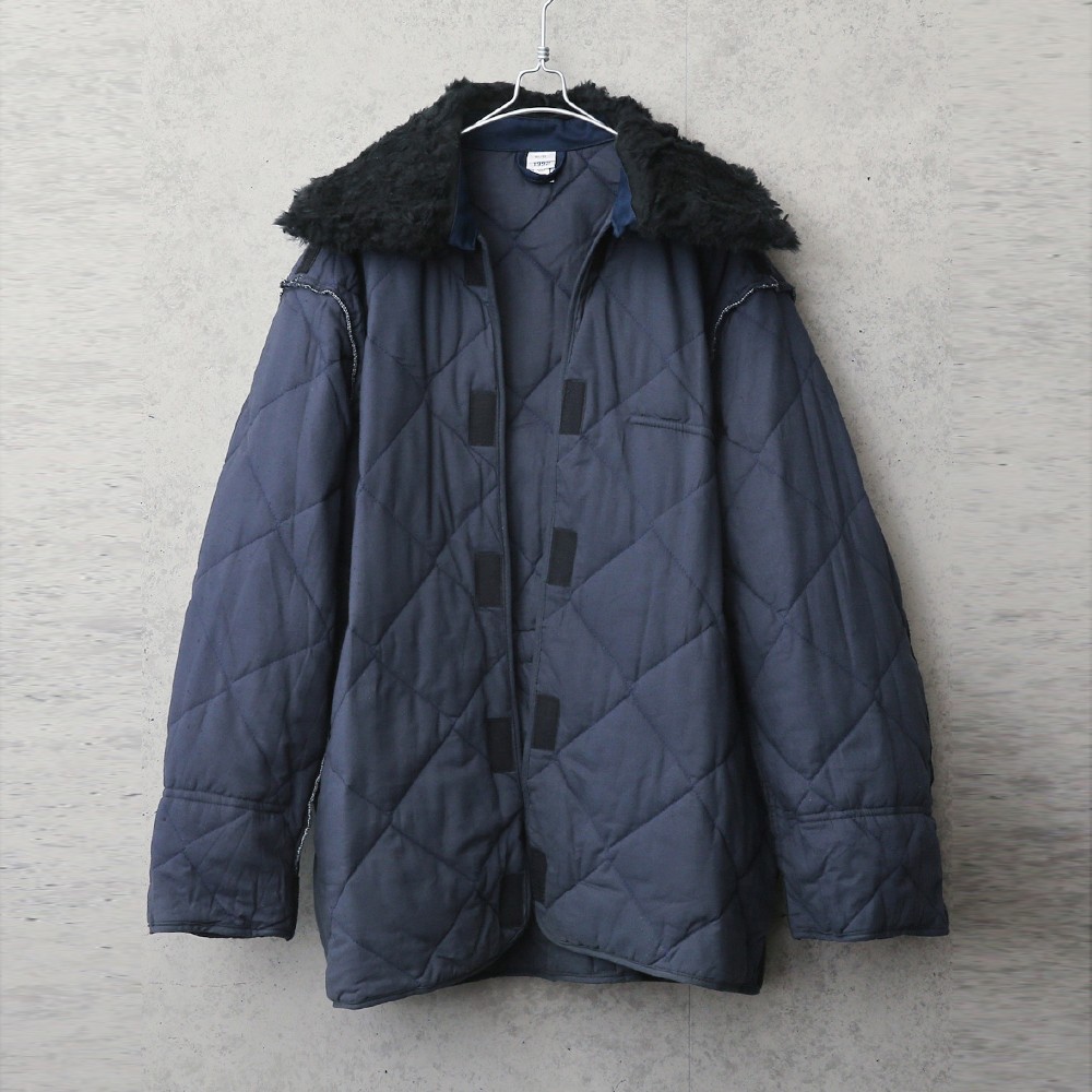 実物 USED ハンガリー軍 キルティングライナー NAVY