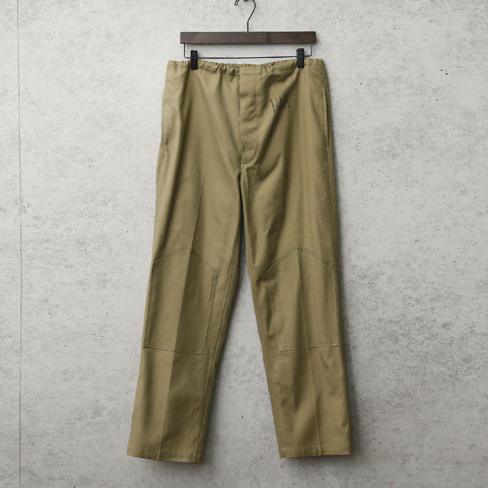 実物 新品 デッドストック ルーマニア軍 ワークイージーパンツ 裾ストラップ付き