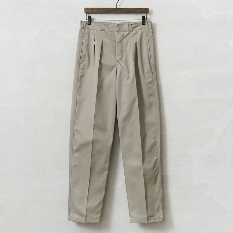 MADE IN GERMANY 新品 デッドストック T/Cツイル ツータック チノトラウザーズ / ドイツ製