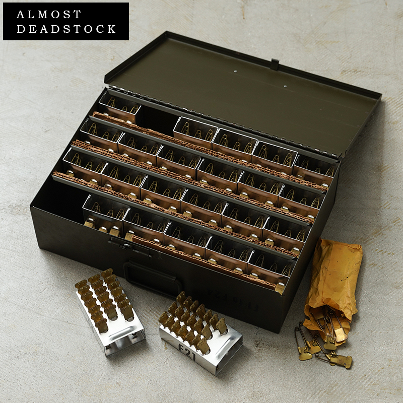 実物 新品 米軍 1980～1990’s ヴィンテージ 真鍮製 ランドリーピン ケース付き フルセット KEYES DAVIS社製 【ALMOST DEADSTOCK】