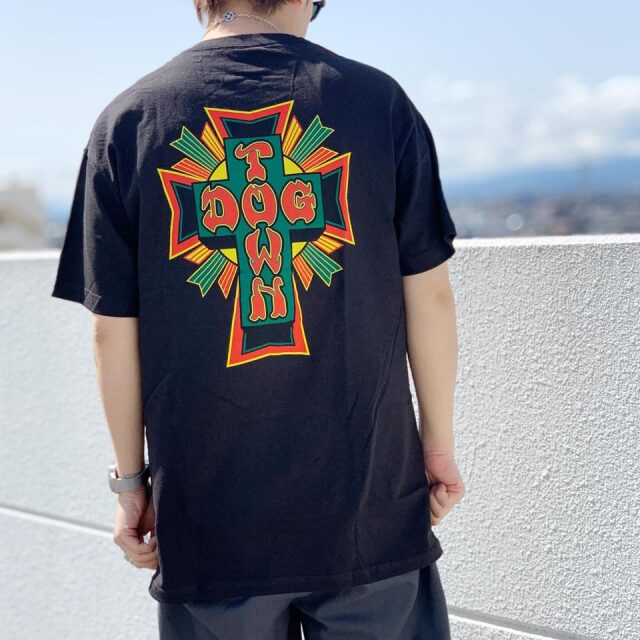 ドッグタウン DOG TOWN Tシャツ RASTA CROSS LOGO S/S Tee 定番 クロスロゴ ブラック 黒 BLACK
