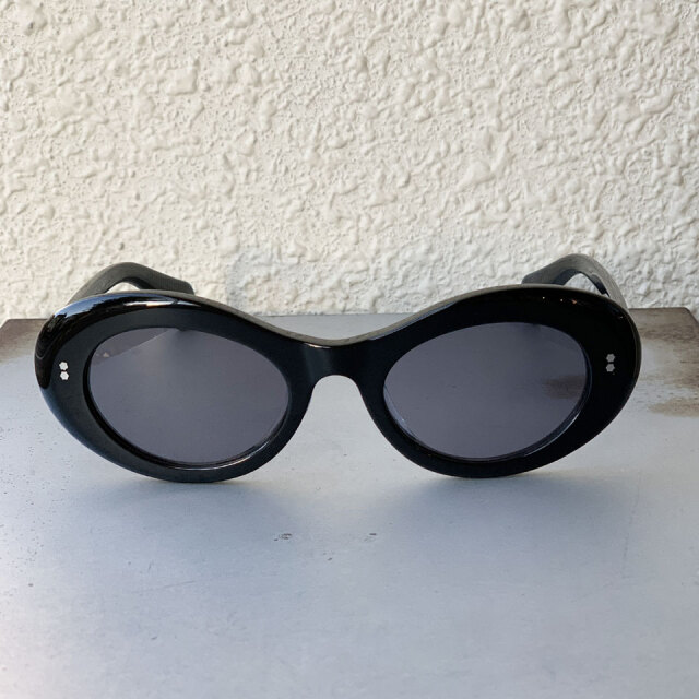 Few / F105