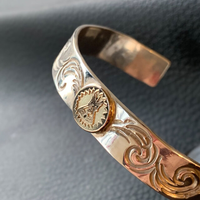 GRAVER METAL WORKS / K10 TIPI BANGLE - CARVED