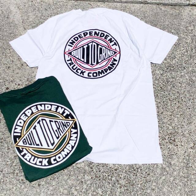 全2色 インディペンデントトラックス INDEPENDENT TRUCKS Tシャツ BTG SUMMIT S/S Tee 2023 SUM 定番ロゴ バックプリント ホワイト グリーン WHITE GREEN 白 緑