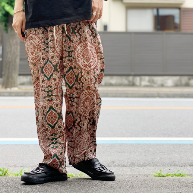 ラジ RAJI シェフパンツ CHEF PANTS イージーパンツ パジャマパンツ 総柄 グリーン GREEN 緑 ペイズリー