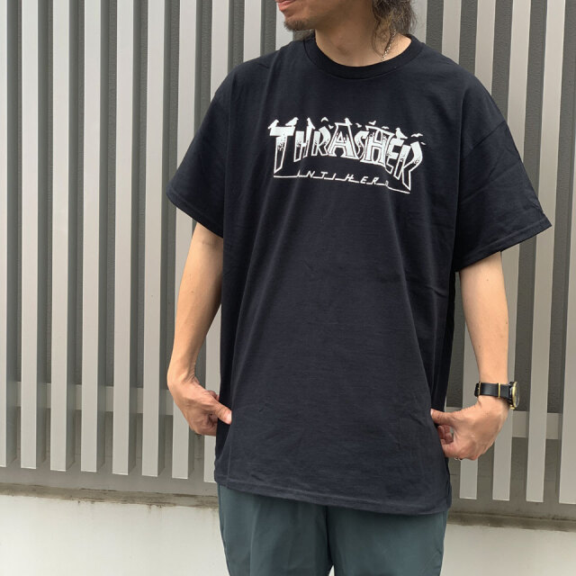 スラッシャー THRASHER Tシャツ ANTIHERO PIGEON MAG SS Tee アンタイヒーロー アンチヒーロー コラボ ブラック ナチュラル BLACK NATURAL 黒