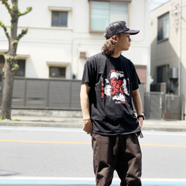 THRIFTY LOOK / RED HOT CHILI PEPPERS S/S TEE