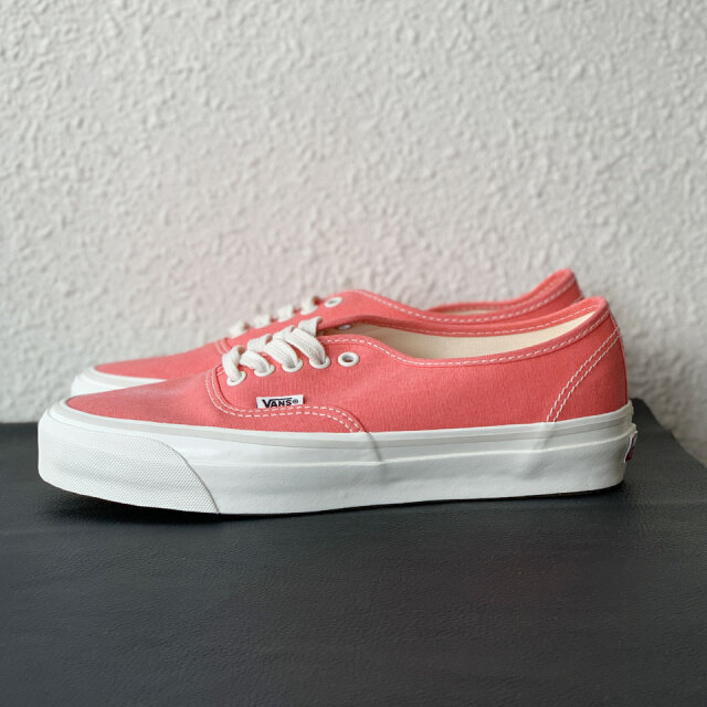 【VANS】ヴァンズ AUTHENTIC V44CF OX.P.W PINK/WHITE 国内発送 VANS】 ヴァンズ AUTHENTIC オーセンティック V44CF OX.P.W SAX