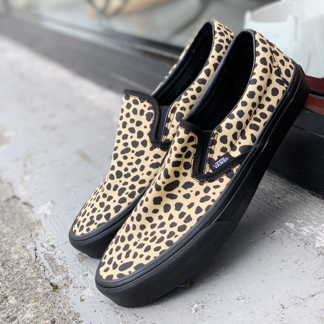 バンズ VANS ヴァンズ CLASSIC SLIP-ON スリッポン スニーカー 靴  Y2K DALMATIAN ダルメシアン VN000D6YEZI