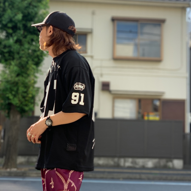 XLARGE エクストララージ フットボールシャツ 黒 XLARGE / DISTORTION FOOTBALL JERSEY TEE