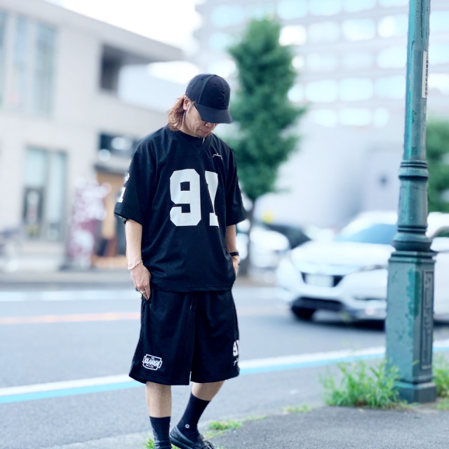 XLARGE / DISTORTION MESH EASY SHORTS