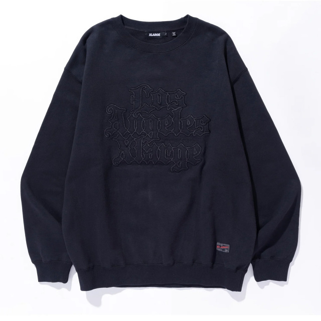 エクストララージ XLARGE クルースウェット PATCHED OLD ENGLISH CREWNECK SWEATSHIRT トレーナー ブラック 黒 BLACK 101261012002