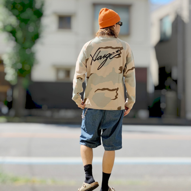 XLARGE グラフィックタオル ブラック・ホワイト XLARGE グラフィックタオル ブラック・ホワイト XLARGE グラフィック