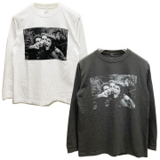 全2色 RED HOT CHILI PEPPERS LONDON AUGUST 1985 LS Tee ロンT レッドホットチリペッパーズ ローレンスワトソン LAWRENCE WATSON バンドTシャツ ロックTシャツ アーティストTシャツ ビンテージ加工 ホワイト ブラック 白 黒 WHITE BLACK