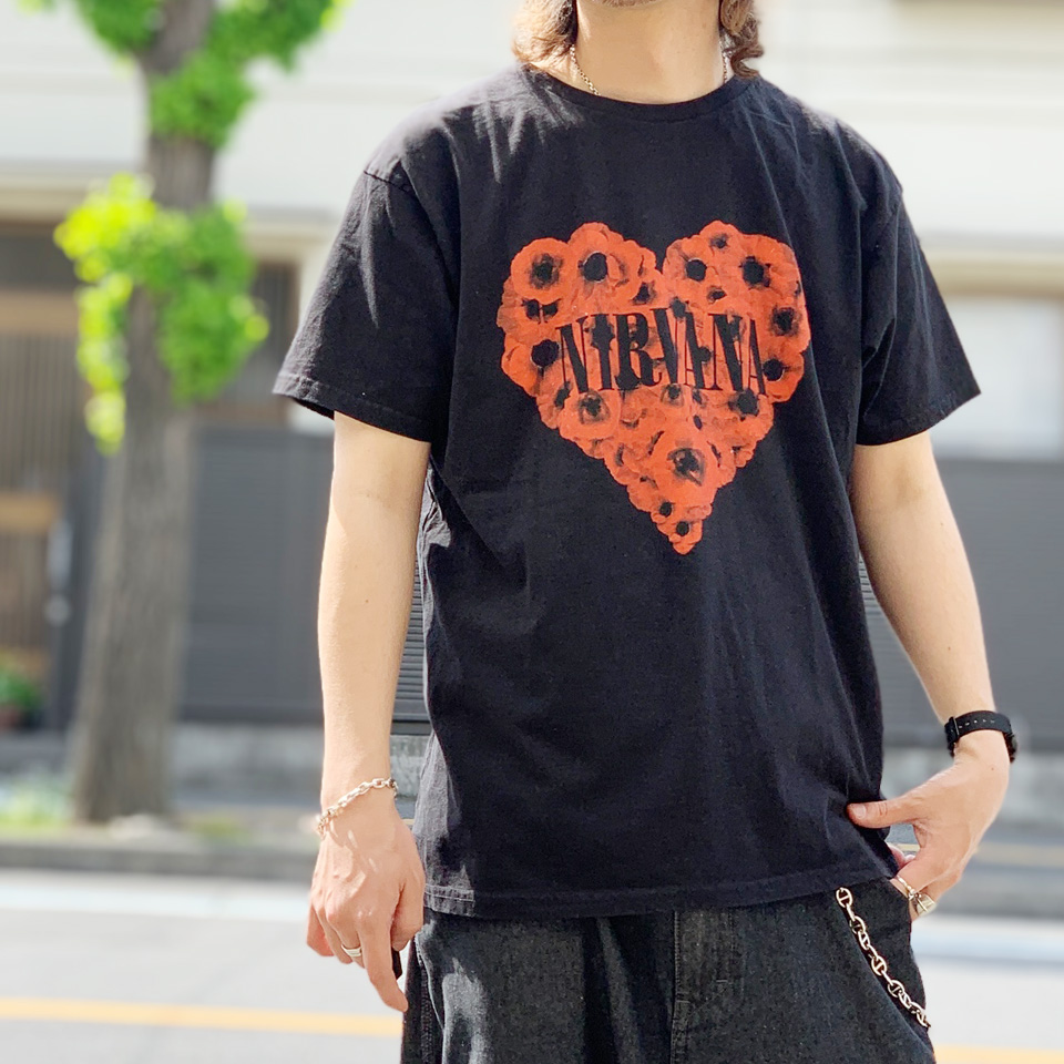 スリフティルック THRIFTY LOOK Tシャツ NIRVANA HEART OF FLOWERS S/S TEE ニルバーナ ニルヴァーナ ビンテージ加工 ブラック 黒 BLACK バンドTシャツ バンT