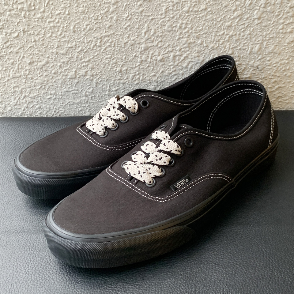 VANS / AUTHENTIC MONO BLACK