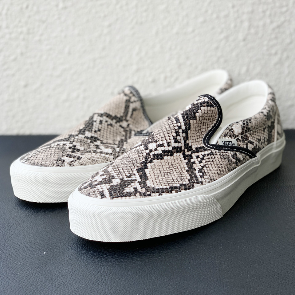 VANS ヴァンズ  CLASSIC SLIP-ON PYTHON TURTLEDOVE (VN0010W0DJR)