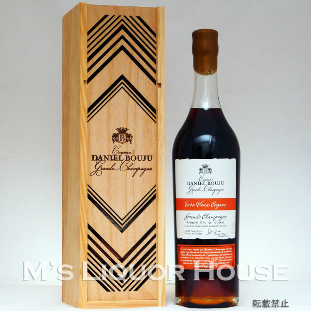 ダニエル ブージュ トレヴィユー 木箱入り 50度 700ml ダニエル ブージュ トレヴィユー 木箱入り 50度 700mlの通販 by