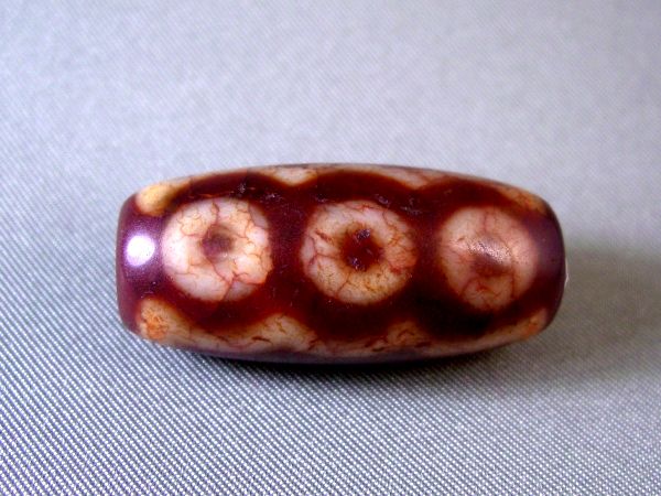 【 一柱のみ ／ 珍しい図柄 】 西蔵老礦八眼天珠 一柱のみ ／ 珍しい図柄 】 西蔵老礦八眼天珠