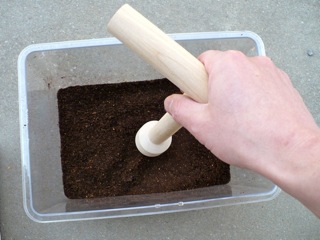 木製マットプレス（昆虫マットや菌床の詰め込み棒）の販売/クワガタ