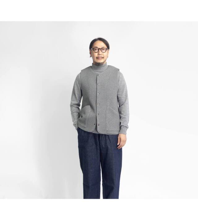 Upscape Audience ストレッチストライプキルティング ノーカラーベスト