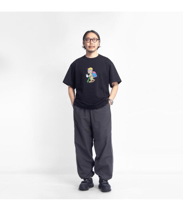 NANGA ナンガ エコハイブリッド アウトドアマン プリントTシャツ