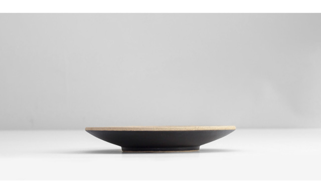 波佐見焼 利左エ門窯 玄マット フルーツ皿 陶器 中皿 小皿 丸