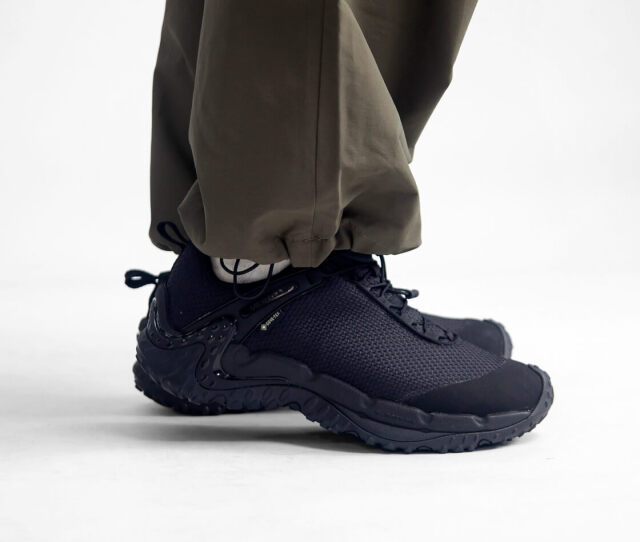 MERRELL メレル CHAMELEON STORM REDUX JAPAN GORE-TEX カメレオン