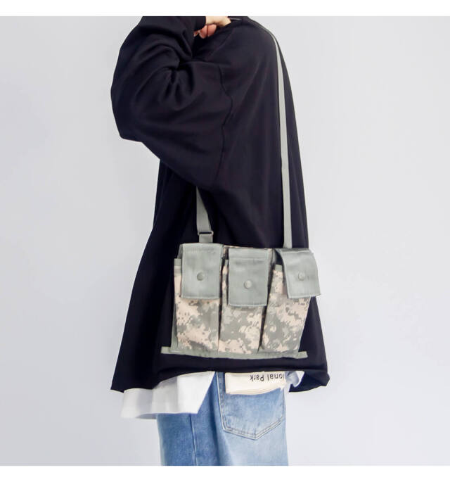 米軍 デッドストック MOLLE II 6 MAGAZINE バンダリアポーチ ACU