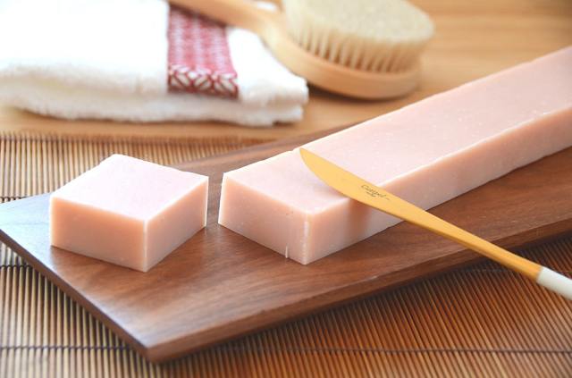 洗顔・全身洗えます！【お得なバータイプ 秋の石鹸】無添加石鹸本舗 お