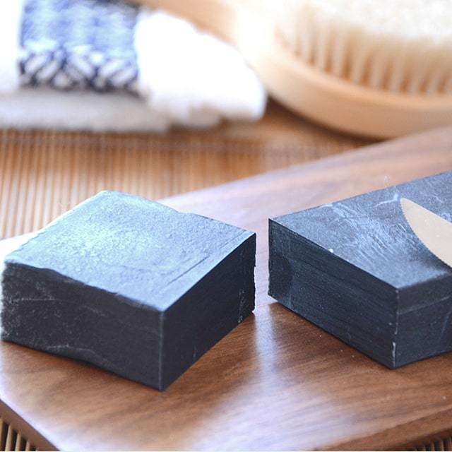 黒炭すっきり棒石鹸