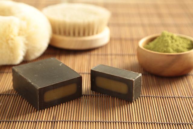 石鹸 洗顔・全身洗えます！【バータイプ 緑茶石鹸】無添加石鹸本舗 お肌に
