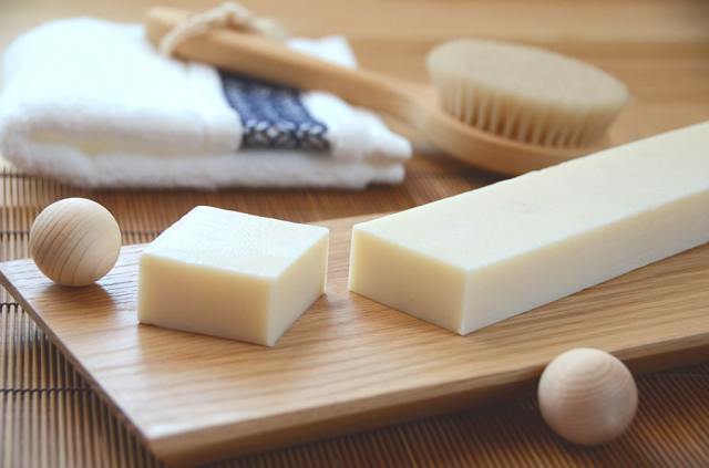洗顔・全身洗えます！【お得なバータイプ ひのき棒石鹸】無添加