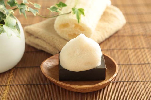 石鹸 洗顔・全身洗えます！【柿渋緑茶石鹸】無添加石鹸本舗 お肌に優しい無