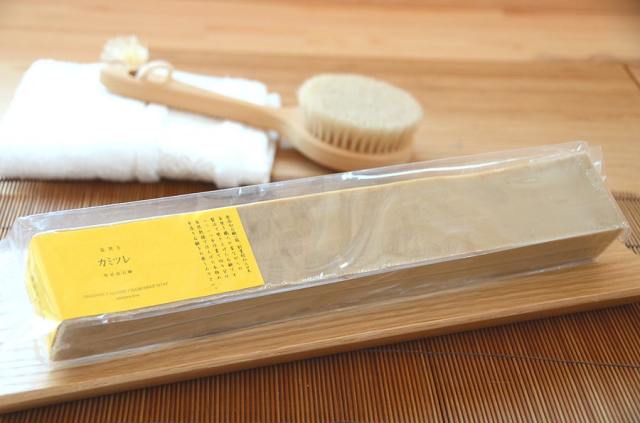 洗顔・全身洗えます！【お得なバータイプ 釜焚き カミツレ石鹸】無添加