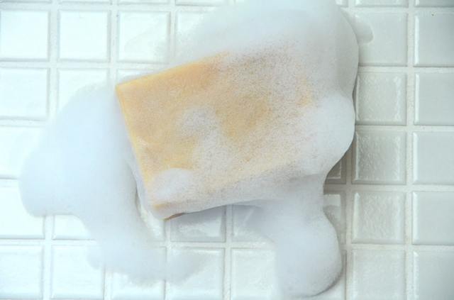 黒豆の豆乳棒石鹸