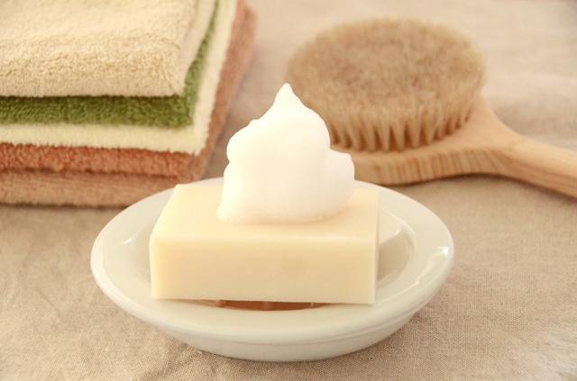 洗顔・全身洗えます！【お得なバータイプ ティーツリー＆ホホバ棒石鹸