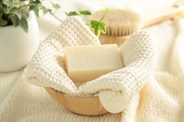洗顔・全身洗えます！【ティーツリー＆ホホバ石鹸】無添加石鹸本舗 お