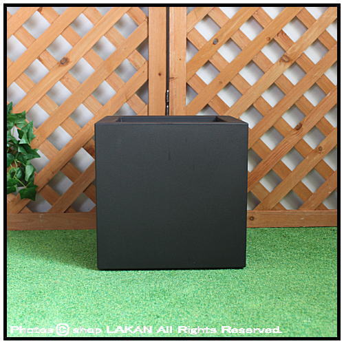 キューブ　ユーロスリー　ポリエステル樹脂製　正角鉢　高級輸入樹脂植木鉢　ロトモールディング製法さいころ型　