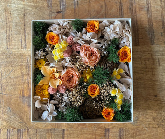 プリザーブドフラワーボックスアレンジメントC 札幌花スタイル 明道香風園