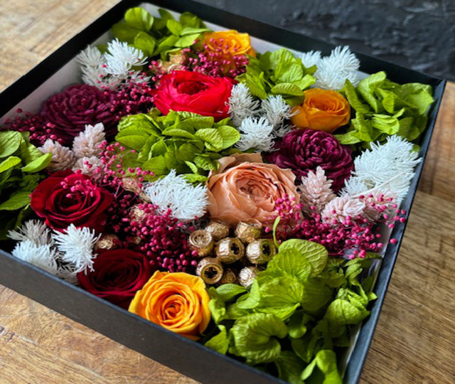 プリザーブドフラワーボックスアレンジメントD 札幌花スタイル 明道香風園