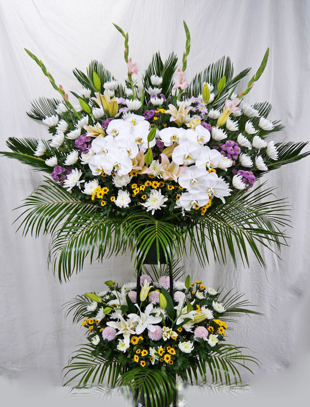 お花おまかせ 御供えスタンドフラワー洋花仕上2段タイプ イメージ商品 札幌花スタイル 明道香風園