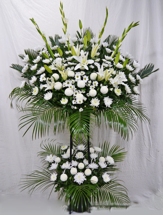 お花おまかせ 御供えスタンドフラワー白造り2段タイプ イメージ商品 札幌花スタイル 明道香風園 お花おまかせ 御供えスタンドフラワー白造り2段タイプ イメージ商品 札幌花スタイル 明道香風園