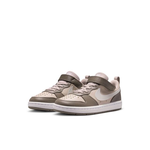【サマーセール】ナイキ キッズ スニーカー コート ボロー LOW JES PSV IV5829 200 ジュニア ランニング 26秋冬新作 NIKE COURT BOROUGH LOW JES