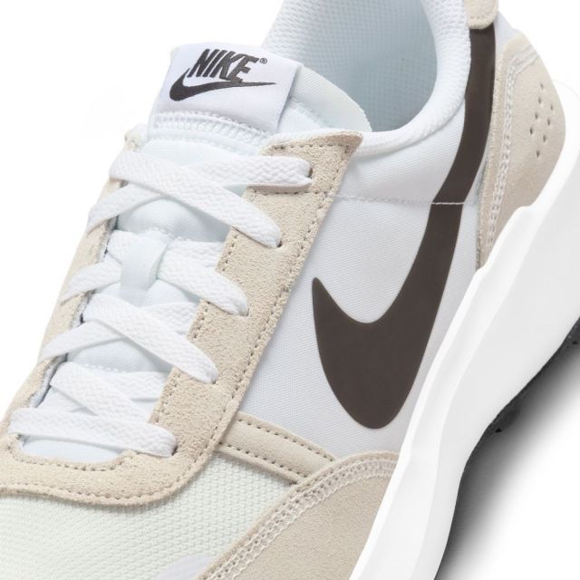 【Nike】ナイキ Waffle Debut ★FJ4195-100★ Amazon.com | Nike Waffle Debut Men's Shoes (FJ4195-100,White