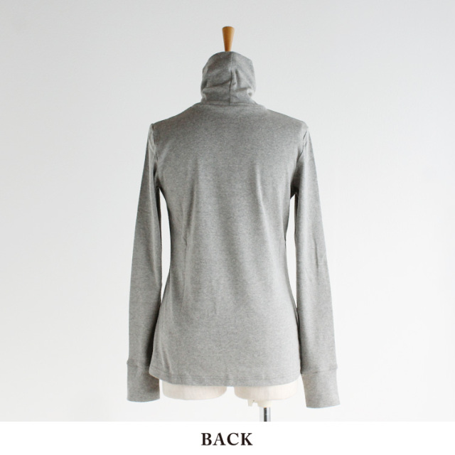 レア 石原さとみ着用 バルコニーアンドベッド タートルネック  