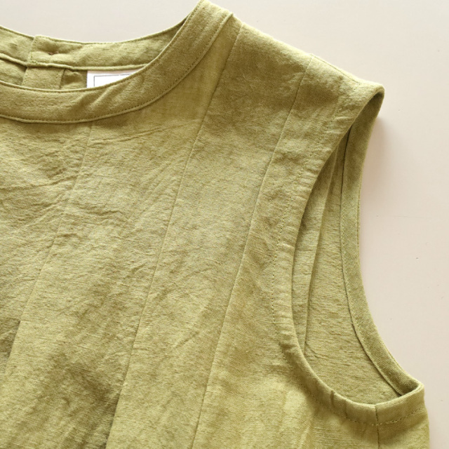 芭蕉布と麻とのワンピース nofl】綿麻天日干しタックノースリーブワンピース 644210470