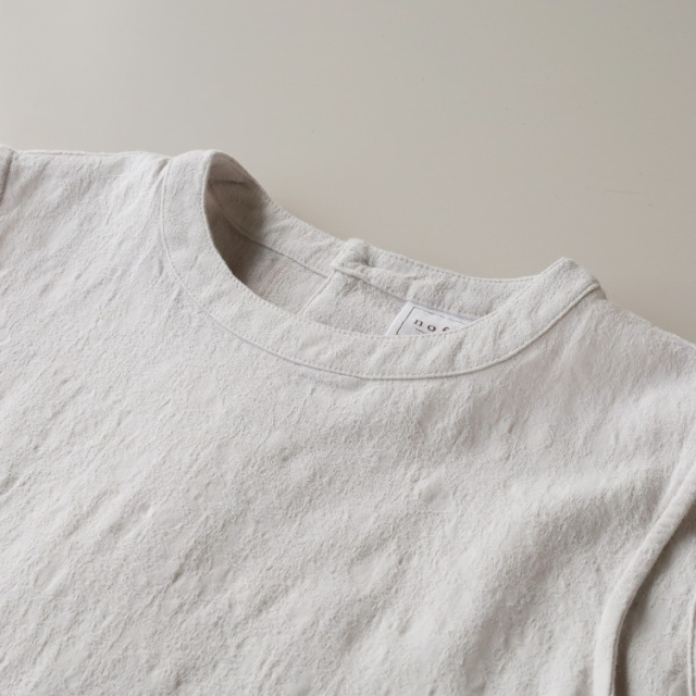 【未使用】ebure　コットンノースリーブプルオーバー　ホワイト nofl】コットンリネンジャガードノースリーブワンピース 644210520