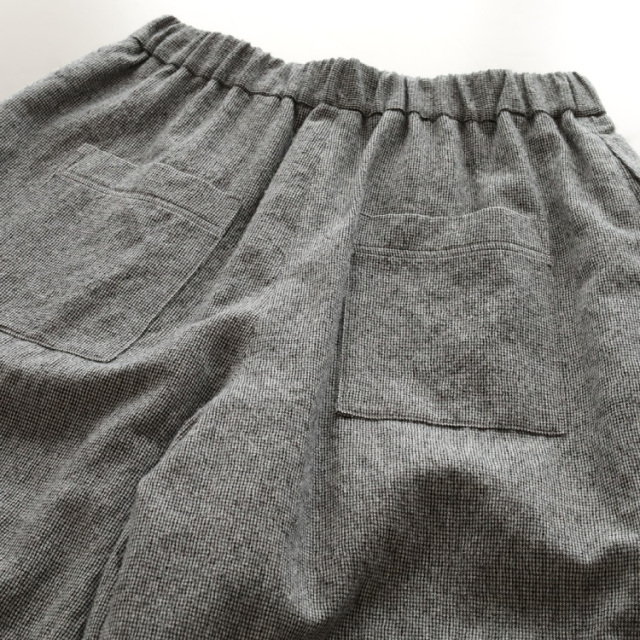 新品未使用　chmbre de charm グレー woolストレートパンツ F 1131076106002-a-