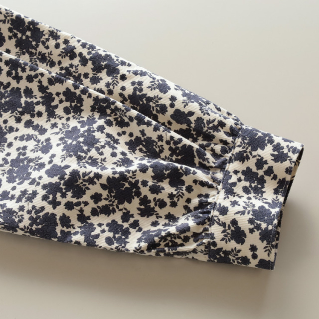 handmadeコーデュロイのワンピースfree小花柄 長袖 nofl】コーデュロイ小花柄ワンピース 644209750 | ナチュラル服通販